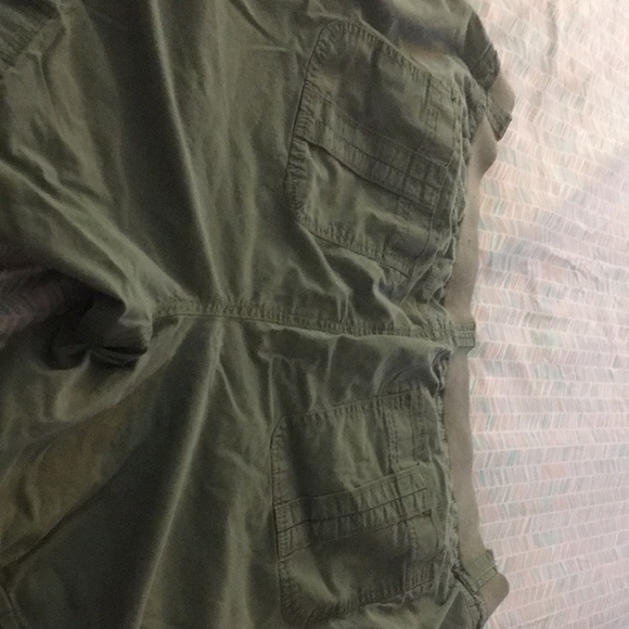 Olive green shorts - Picture 6 of 6
